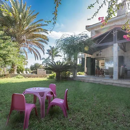 Joely Aq Jo78 Villa Paralimni