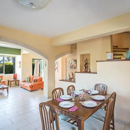 Matronas Titan - Stunning 5 Bedroom Protaras With Private Pool Villa Paralimni